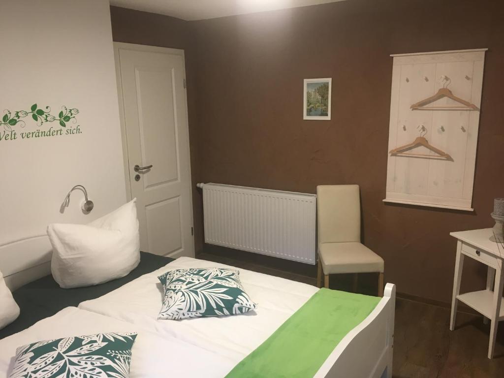 Ferienwohnung "Zur Glocke" room 6